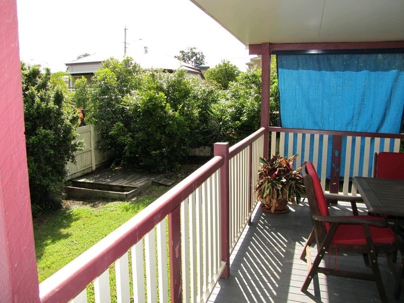 18 Sydney Street, Kedron QLD 4031