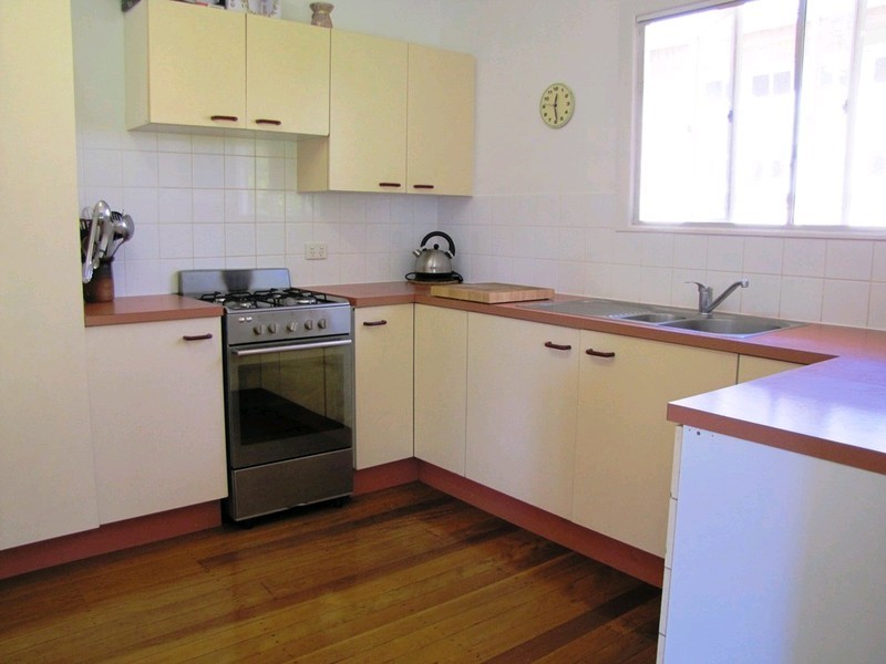 69 Finsbury Street, Newmarket QLD 4051