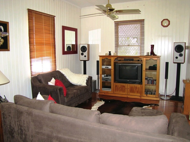 4 Main Avenue, Wilston QLD 4051