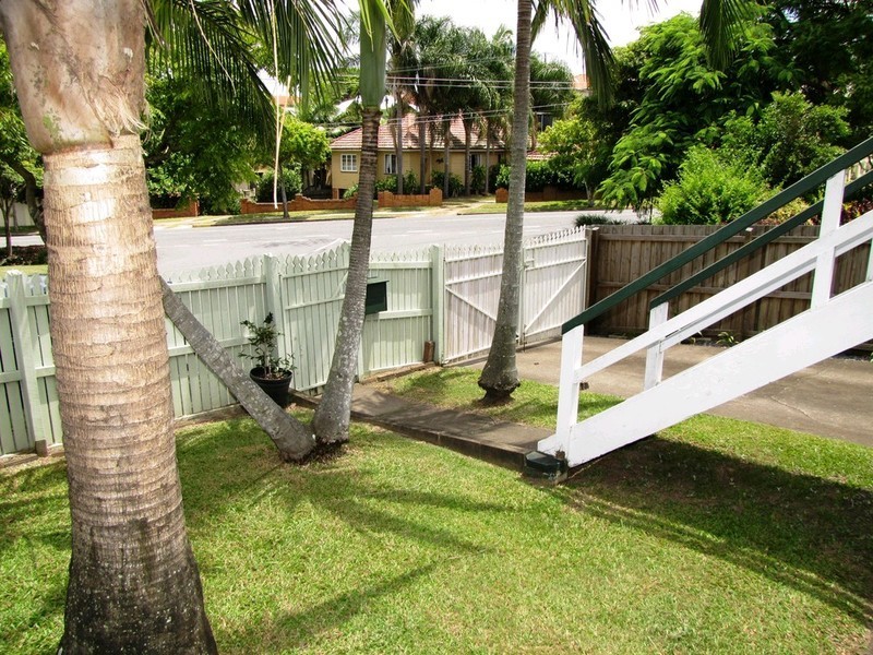 4 Main Avenue, Wilston QLD 4051