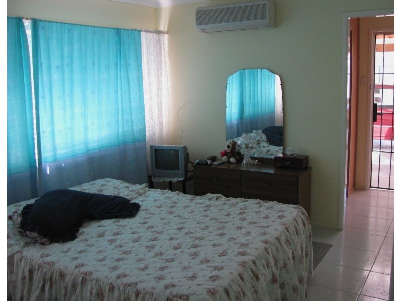 1 Dorothy Court, Strathpine QLD 4500