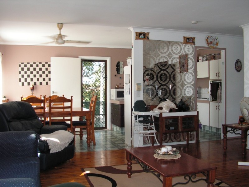 15 Boyanda Drive, Kallangur QLD 4503