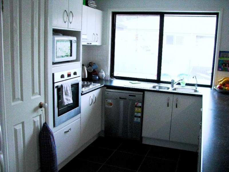 24 Water Street, Kallangur QLD 4503