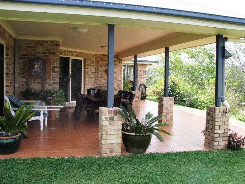 2 Tamarind Court, Dayboro QLD 4521