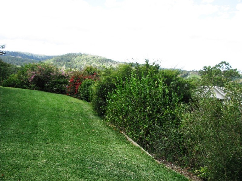 2 Tamarind Court, Dayboro QLD 4521