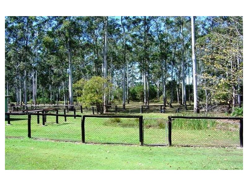 512-516 Oakey Flat Road, Morayfield QLD 4506