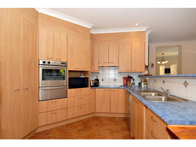 1 Crebra lane, Cashmere QLD 4500