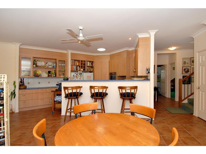 1 Crebra lane, Cashmere QLD 4500