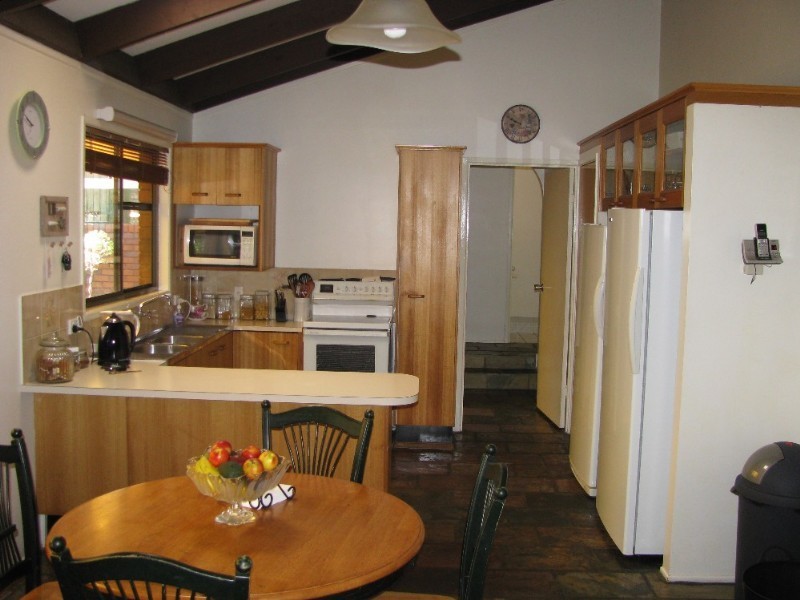 6 Frenchs Road, Petrie QLD 4502