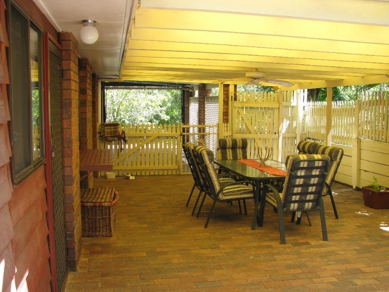 6 Frenchs Road, Petrie QLD 4502