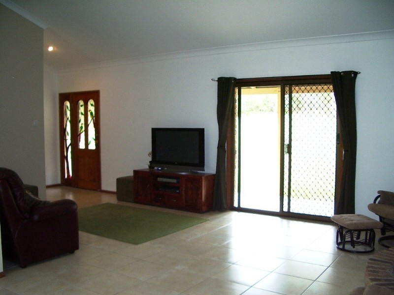15 Burness court, Morayfield QLD 4506