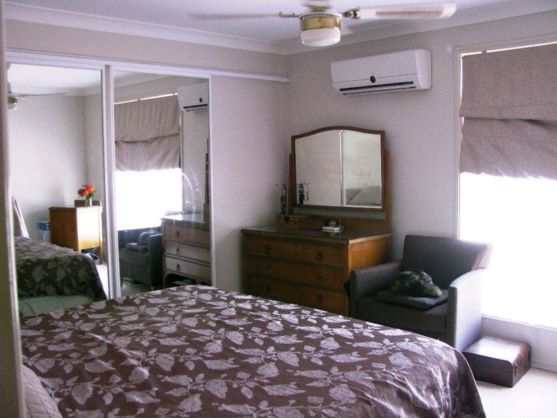 17 Castle Hill Drive, Murrumba Downs QLD 4503