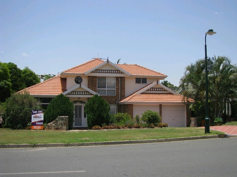 17 Castle Hill Drive, Murrumba Downs QLD 4503