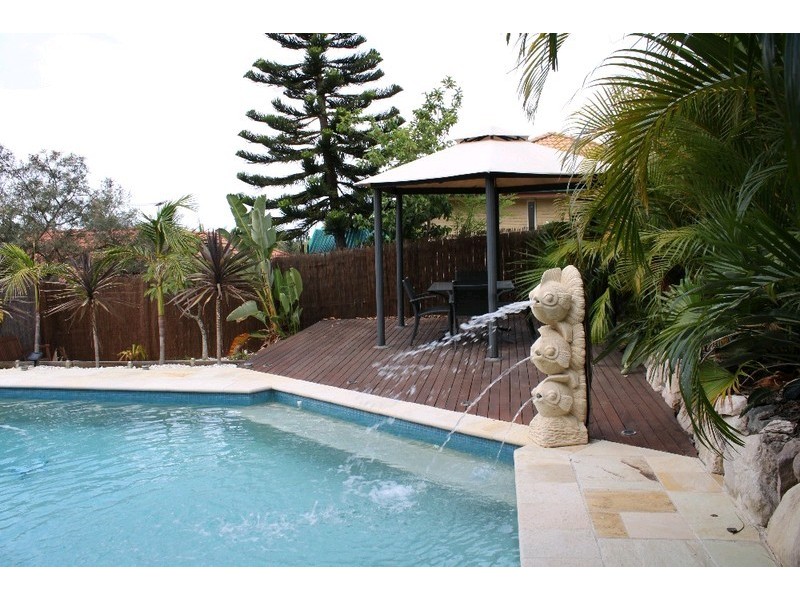 6 Manor Close, Murrumba Downs QLD 4503