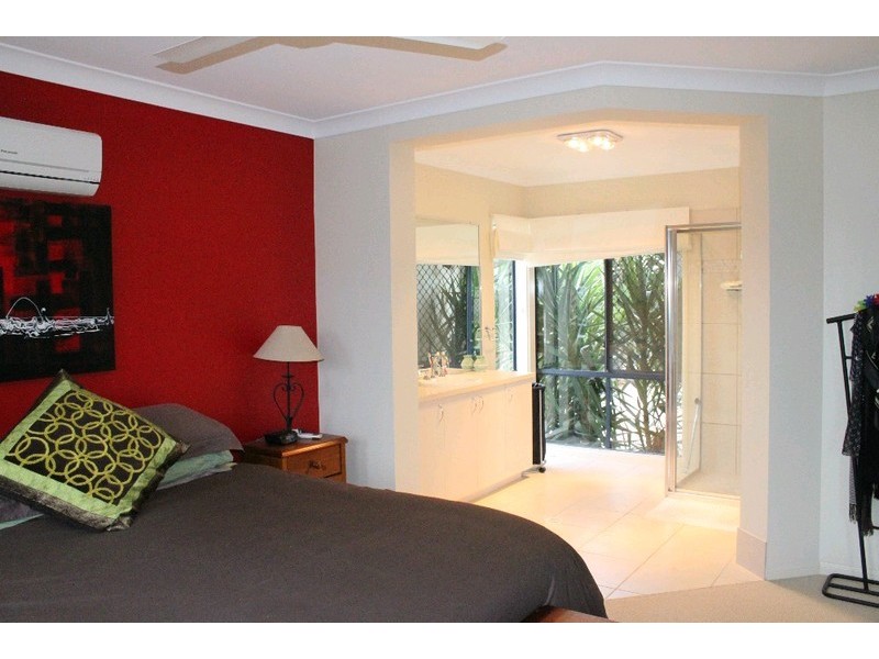 6 Manor Close, Murrumba Downs QLD 4503