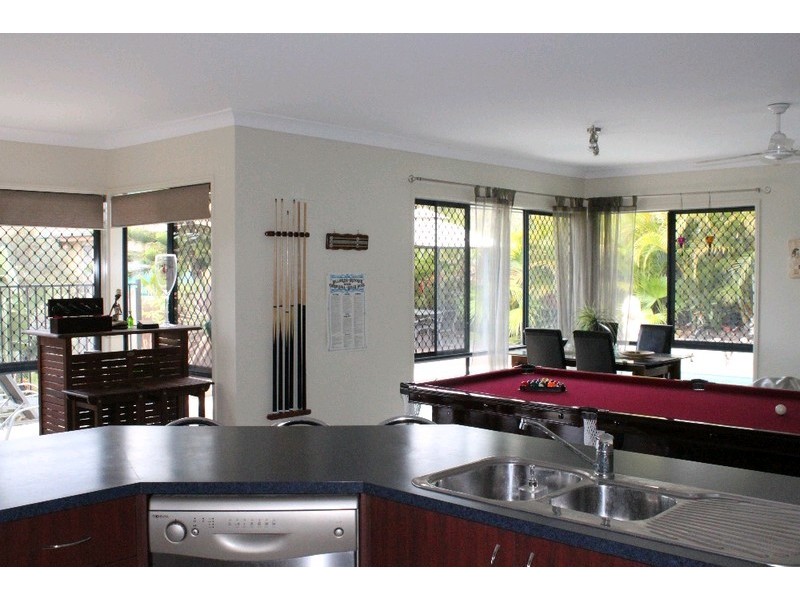 6 Manor Close, Murrumba Downs QLD 4503