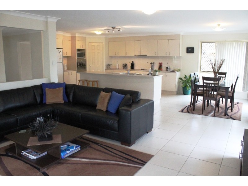 22 Fir Place, Warner QLD 4500