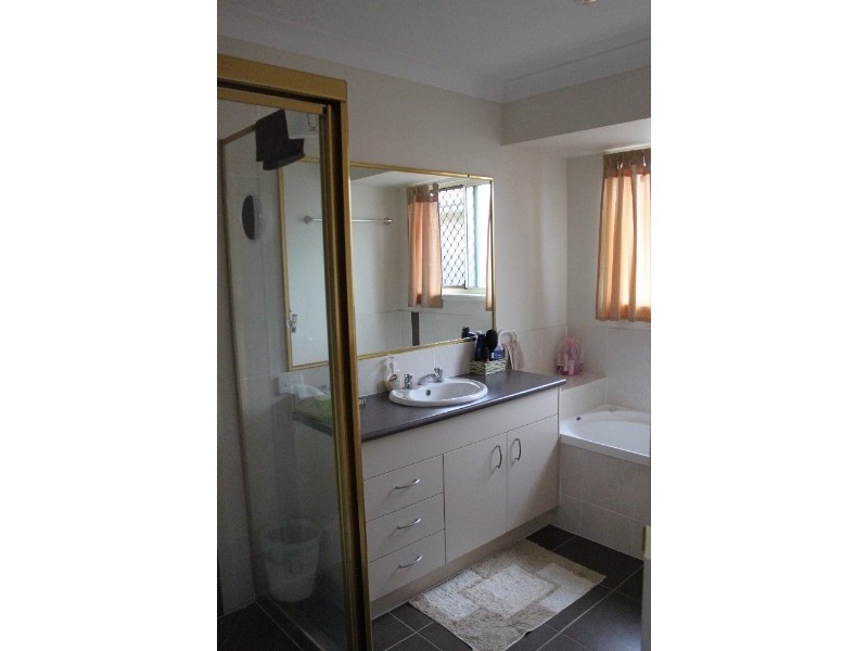 22 Fir Place, Warner QLD 4500