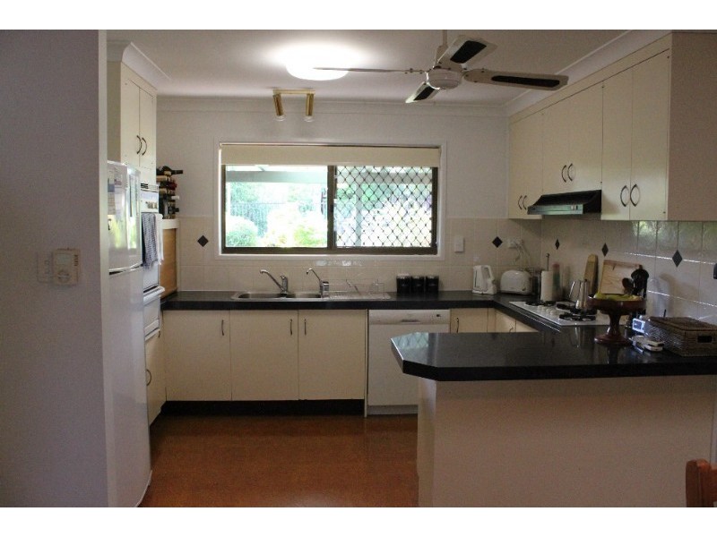 17 Bordeau Crescent, Petrie QLD 4502