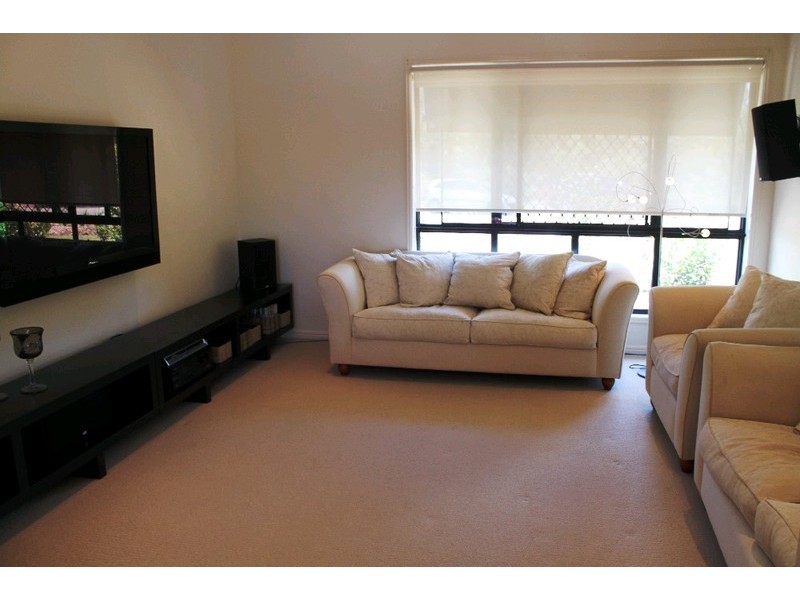 10 Glasstail Crescent, Narangba QLD 4504