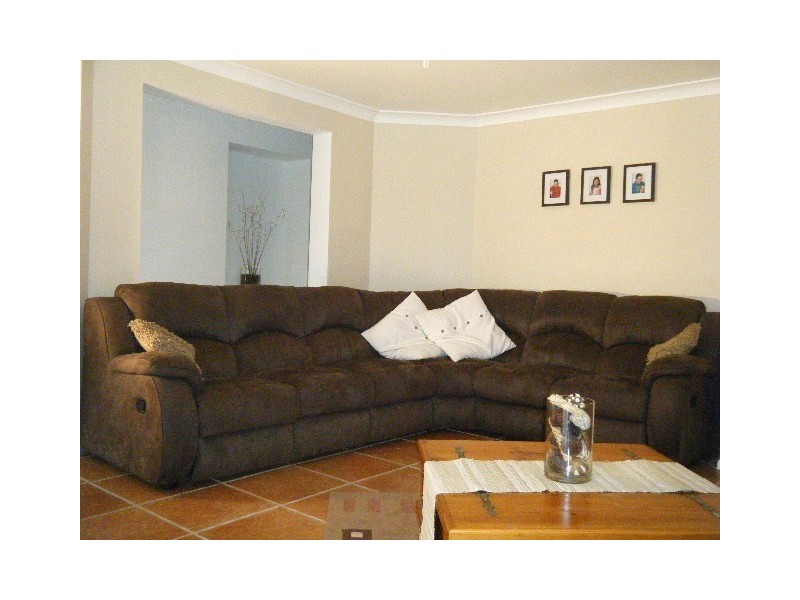 16 Whitfield Court, Narangba QLD 4504