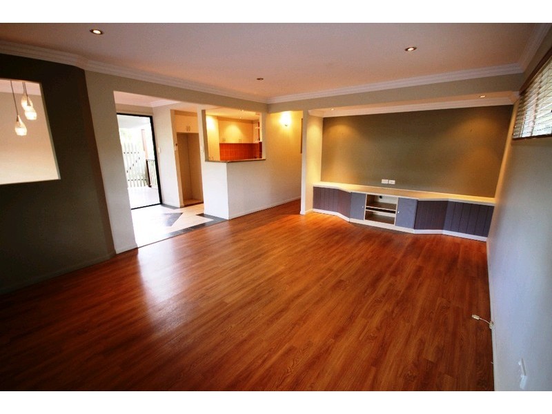 6 Oxley Street, Deception Bay QLD 4508