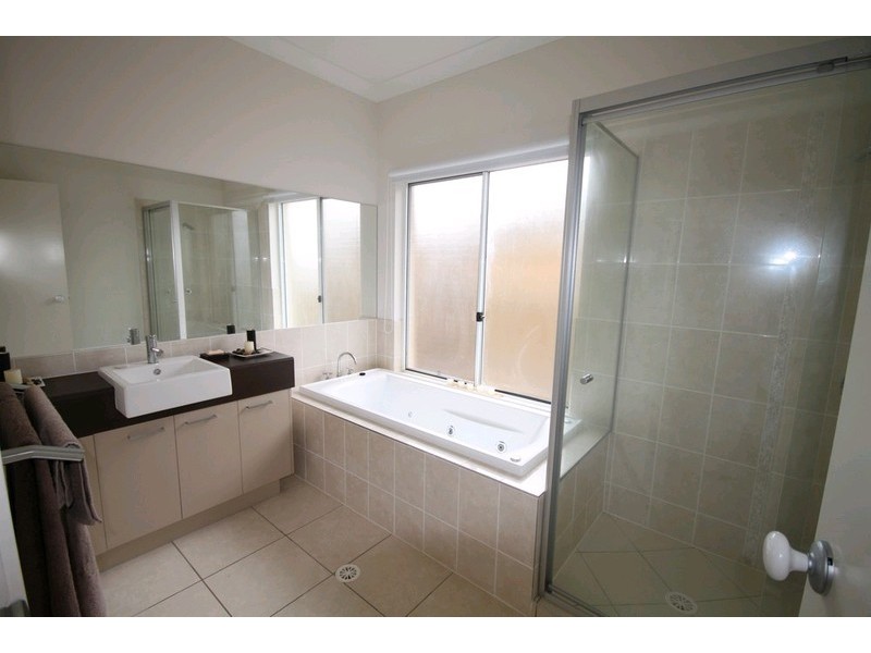 18 Morgan Street, North Lakes QLD 4509
