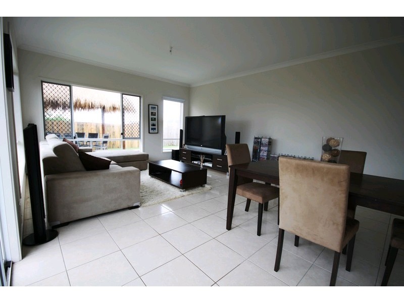 18 Morgan Street, North Lakes QLD 4509