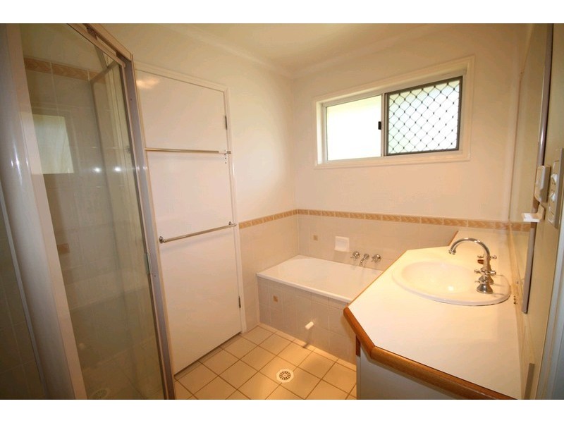 11 Glendon Court, Kallangur QLD 4503