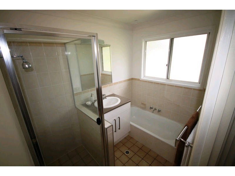 12 Neilson Street, Lawnton QLD 4501