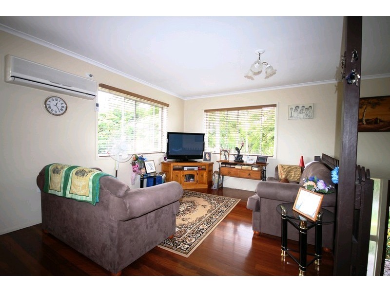 4 Mason Avenue, Kallangur QLD 4503