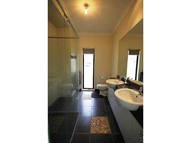 63 Dean Drive, Narangba QLD 4504