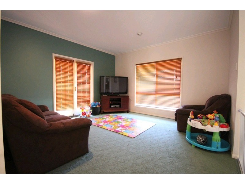 17 Karalla Court, Narangba QLD 4504