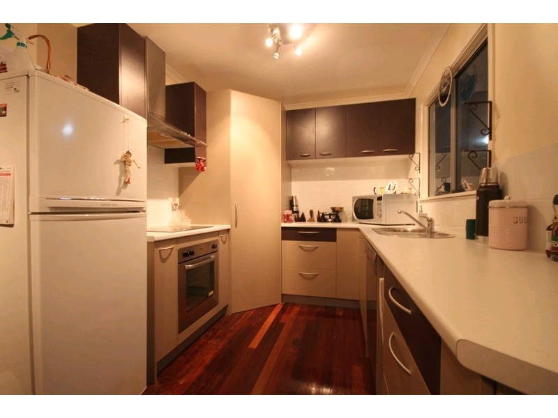 8 Evelyn Street, Kallangur QLD 4503