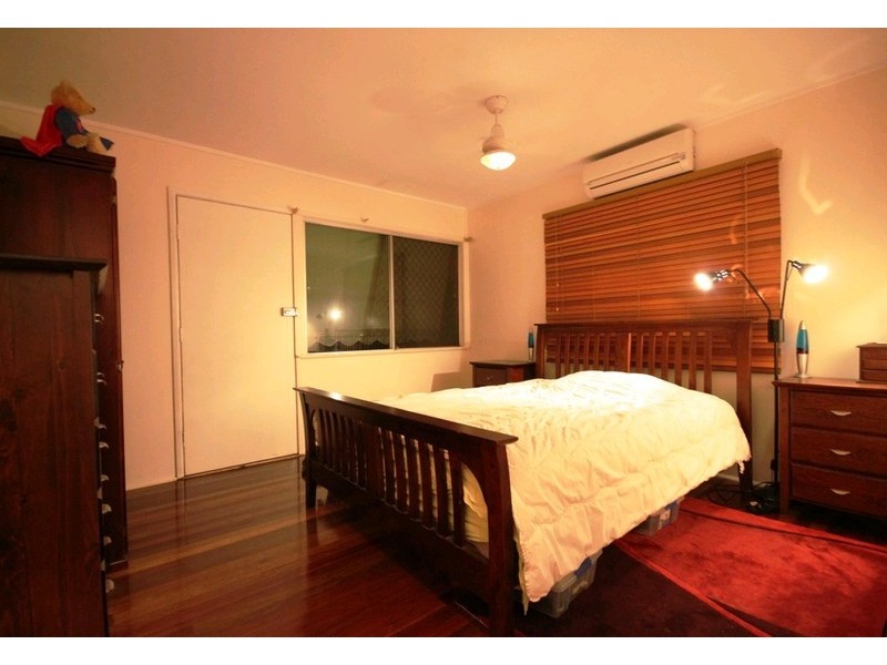 8 Evelyn Street, Kallangur QLD 4503