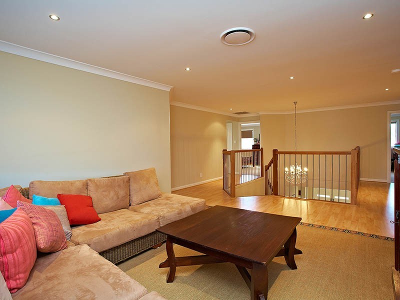 28 Yellow Robin Court, Narangba QLD 4504