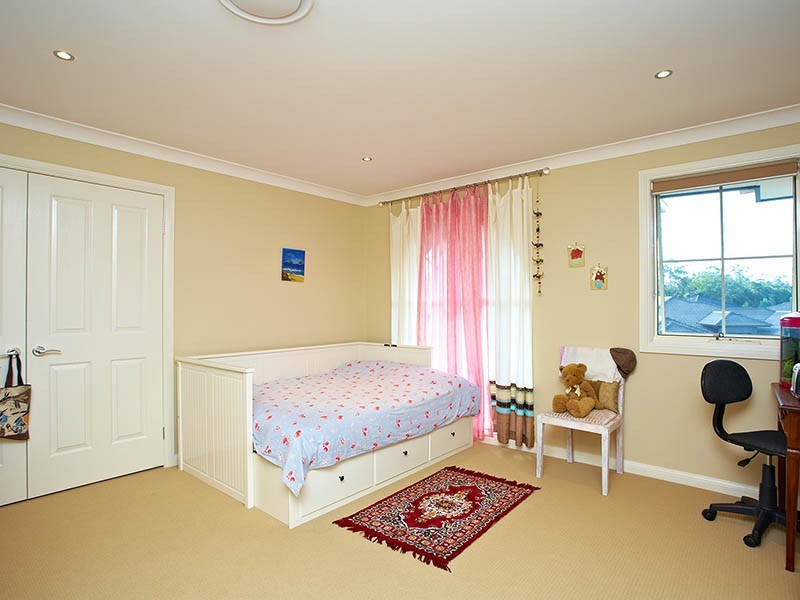 28 Yellow Robin Court, Narangba QLD 4504