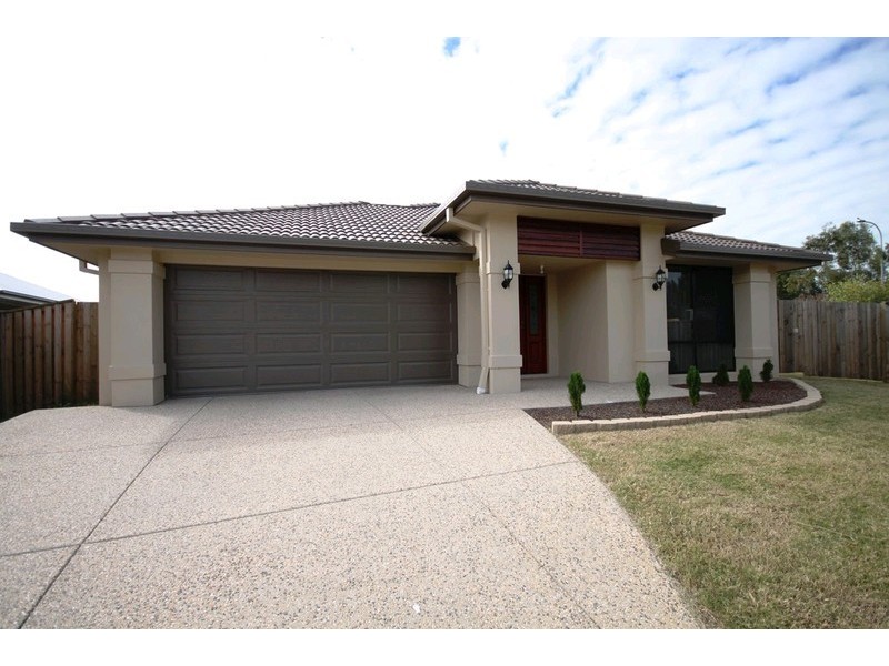 2 Wedgetail Circuit, Narangba QLD 4504