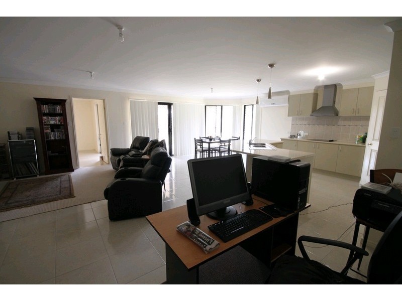 2 Wedgetail Circuit, Narangba QLD 4504