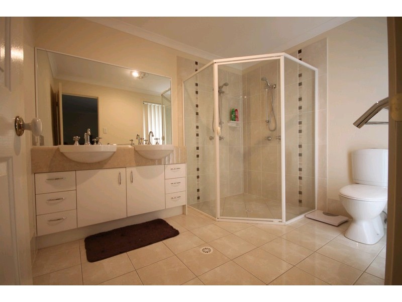 2 Wedgetail Circuit, Narangba QLD 4504