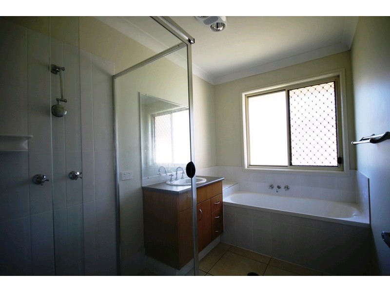 36 Tylah Street, Kallangur QLD 4503