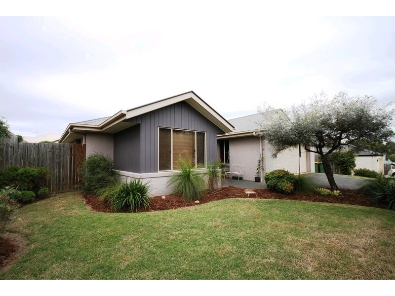 8 Ulysses Street, Kallangur QLD 4503