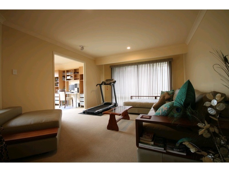 8 Ulysses Street, Kallangur QLD 4503