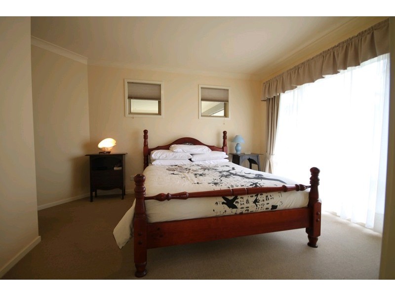 8 Ulysses Street, Kallangur QLD 4503