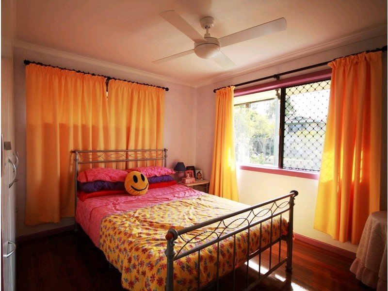 23 Loowa Street, Kallangur QLD 4503