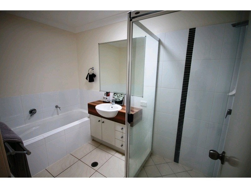 9 Jowarra Street, Kallangur QLD 4503