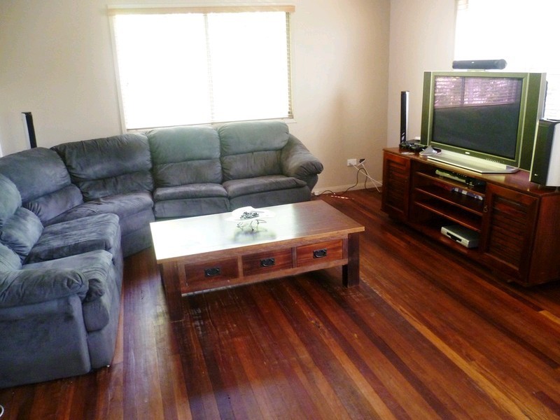 8 Kift Court, Kallangur QLD 4503