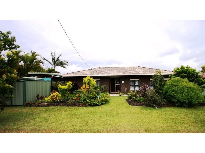 35 Arrakune Crescent, Kallangur QLD 4503