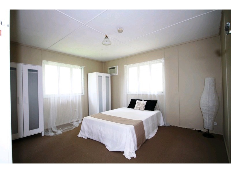 21 McNeill Road, Kallangur QLD 4503