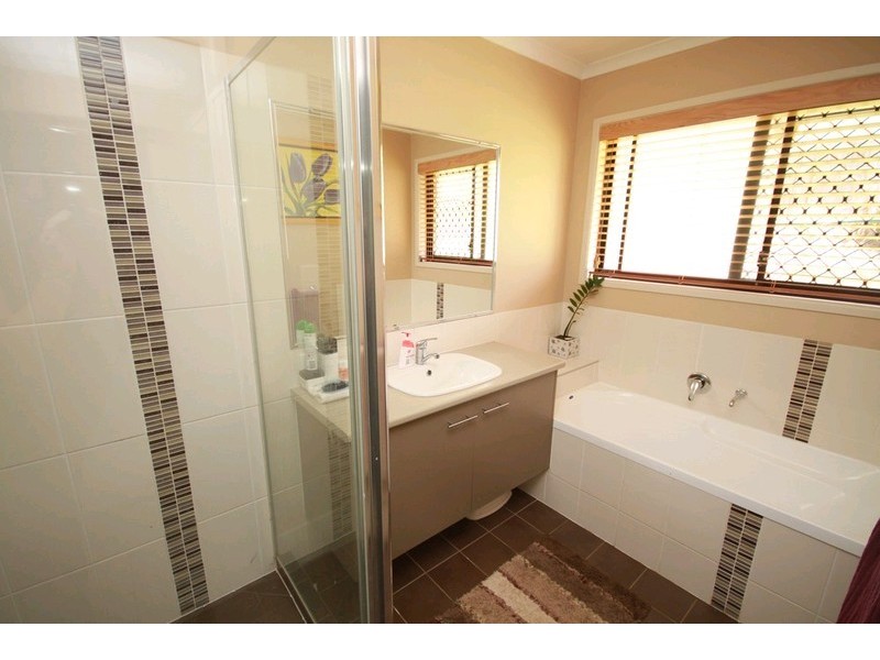 1 Kate Court, Murrumba Downs QLD 4503